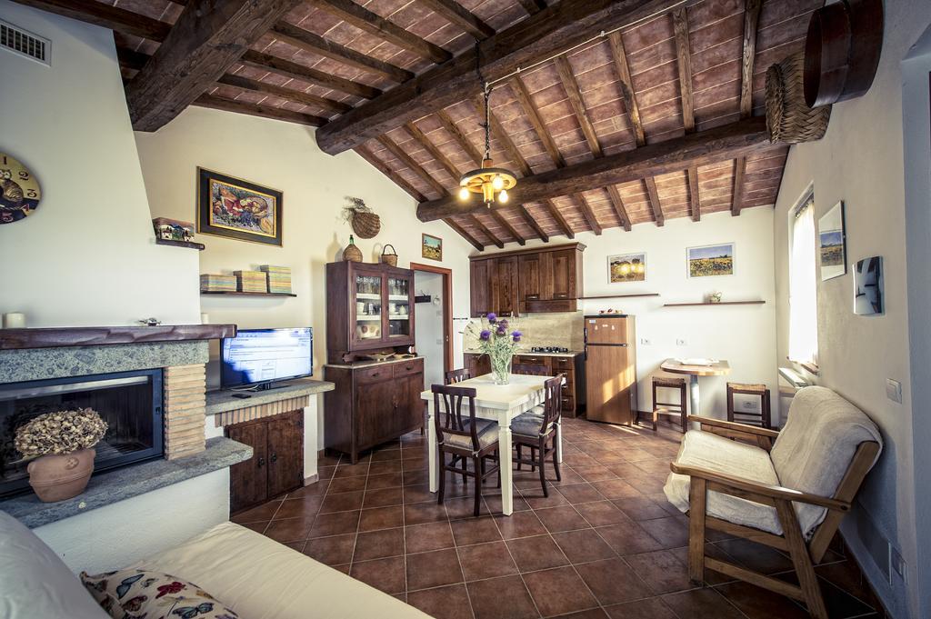 Agriturismo I Roseti Montepulciano Stazione Exterior foto