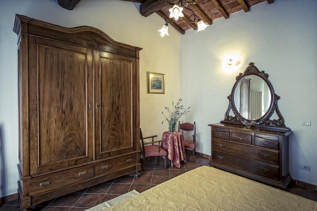 Agriturismo I Roseti Montepulciano Stazione Habitación foto